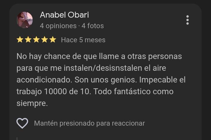 Comentario positivo destacando la calidad de la instalación y la atención personalizada